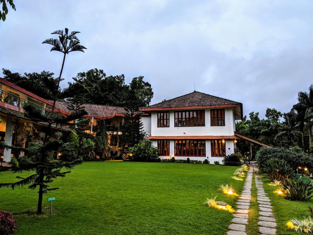 Amritara Ambatty Greens Resort Virajpet Exterior foto